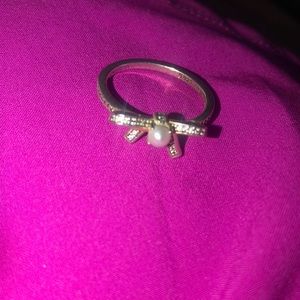 Pandora bow ring